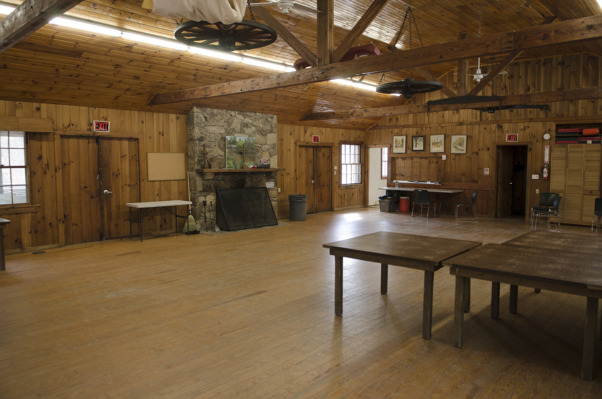 Laurel lodge and fireplace Western NC Retreats!